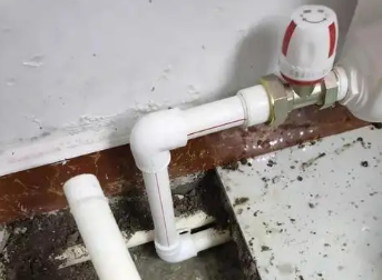 台前卫生间测漏水多少钱